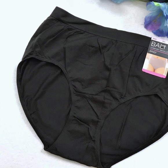 Bali “2/$20” NWT Comfort Revolution Seamless Brief Panties Women 6/7 - Picture 3 of 12
